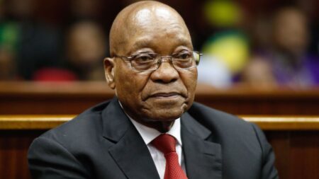 60 jours pour payer ou perdre sa pension : la justice menace l’ex président Jacob Zuma 60 jours pour payer ou perdre sa pension : la justice rattrape l'ex président Jacob Zuma