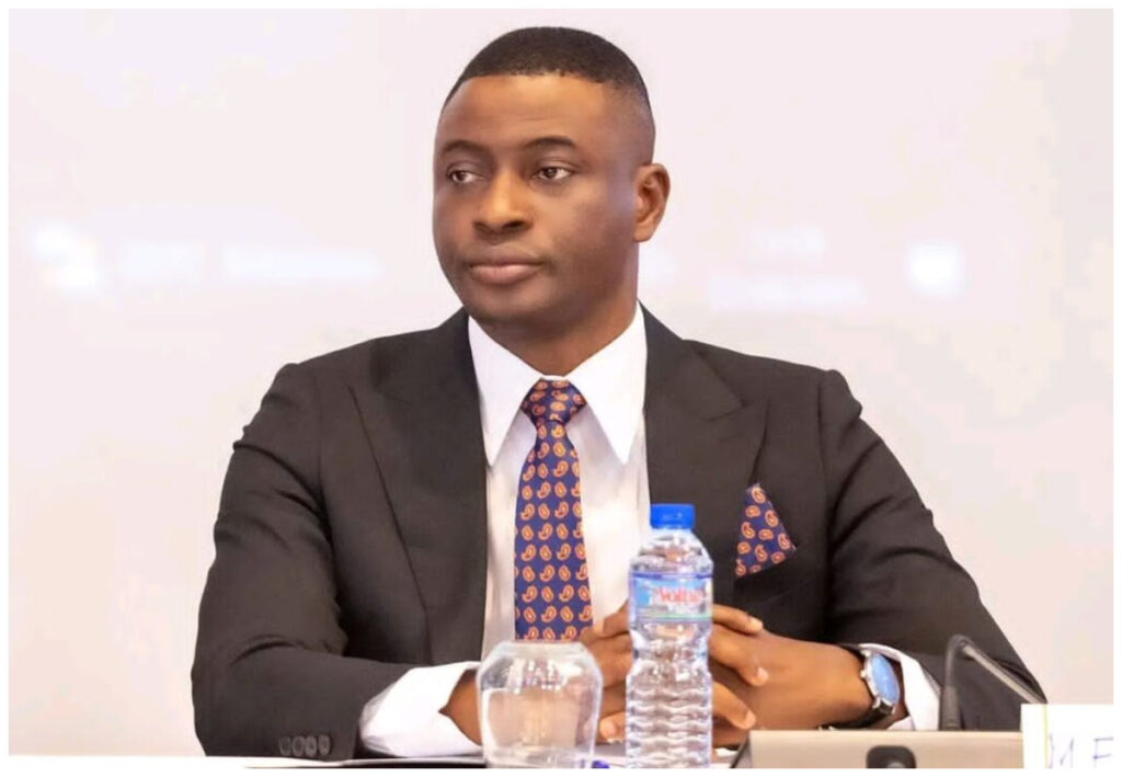 Coup double pour Abdul-Fahd Fofana : Le nouveau ministre élu maire d’Agoè-Nyivé 4 Coup double pour Abdul-Fahd Fofana : Le nouveau ministre élu maire d’Agoè-Nyivé 4