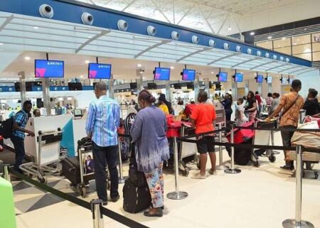 Fraude aux visas : le Royaume-Uni interdit de séjour plus de 1 600 Ghanéens