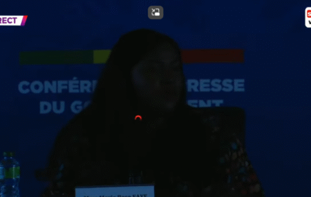 Sénégal : coupure de courant en pleine conférence de presse du gouvernement