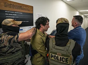 États-Unis : des agents de l’immigration déployés dans les aéroports dès ce lundi