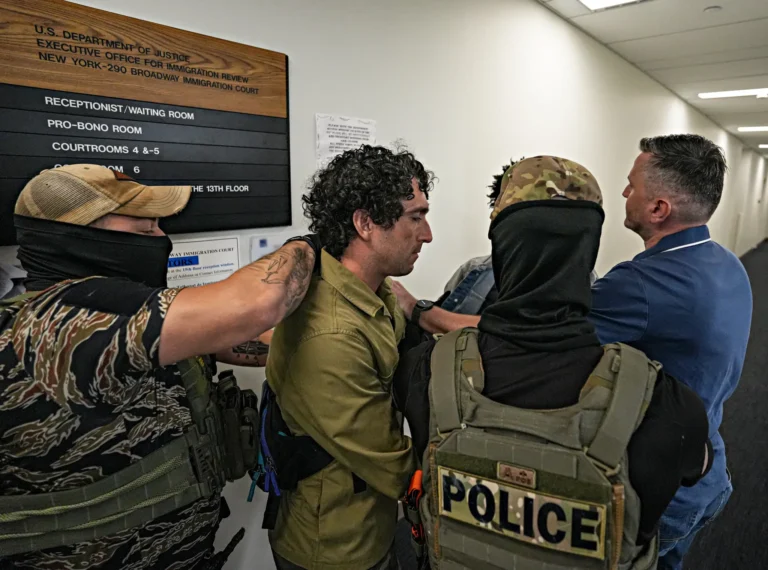 États-Unis : des agents de l’immigration déployés dans les aéroports dès ce lundi