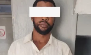 Un couturier-brodeur arrêté pour pédophilie et viol à Bè