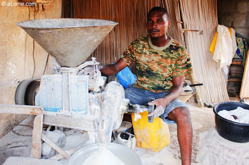 Togo : les meuniers menacent de lancer une grève après des révélations choc sur leurs salaires Togo : les meuniers menacent de lancer une grève après des révélations choc sur leurs salaires