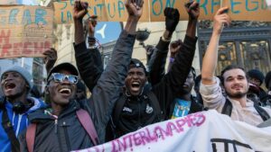 Espagne : des centaines de milliers de sans-papiers bientôt régularisés !