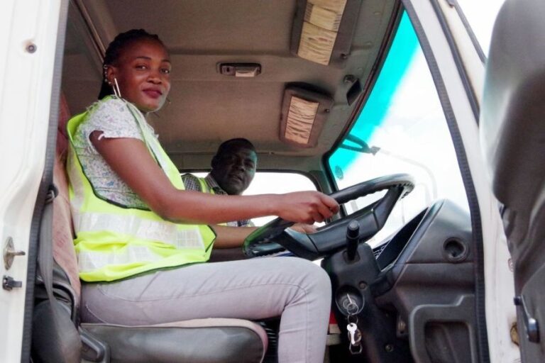 Togo : un programme de formation de conductrices de poids lourds lancé par le ministère des Transports