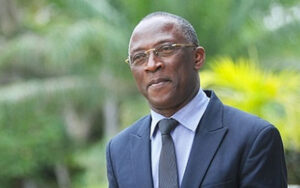 « Nous ne sommes pas payés » : Me Paul Dodji Apevon brise le silence !