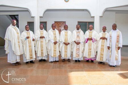 Les évêques du Togo se réunissent pour réfléchir aux défis spirituels et à la situation du Togo Les évêques du Togo se réunissent pour réfléchir aux défis spirituels et à la situation du pays