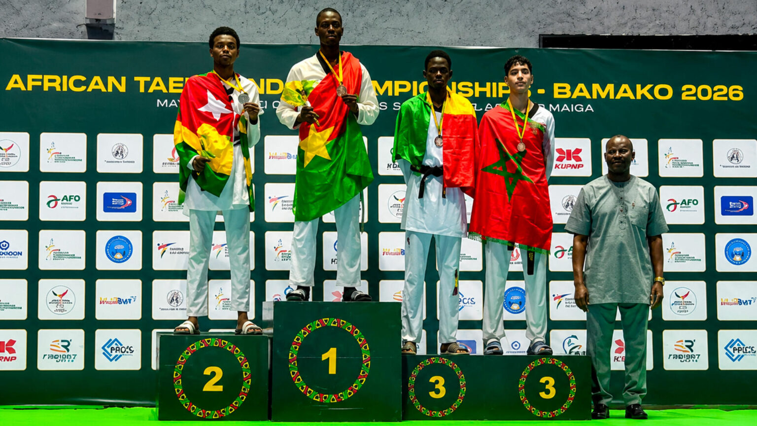 Taekwondo : le Togo brille à Bamako avec deux médailles historiques