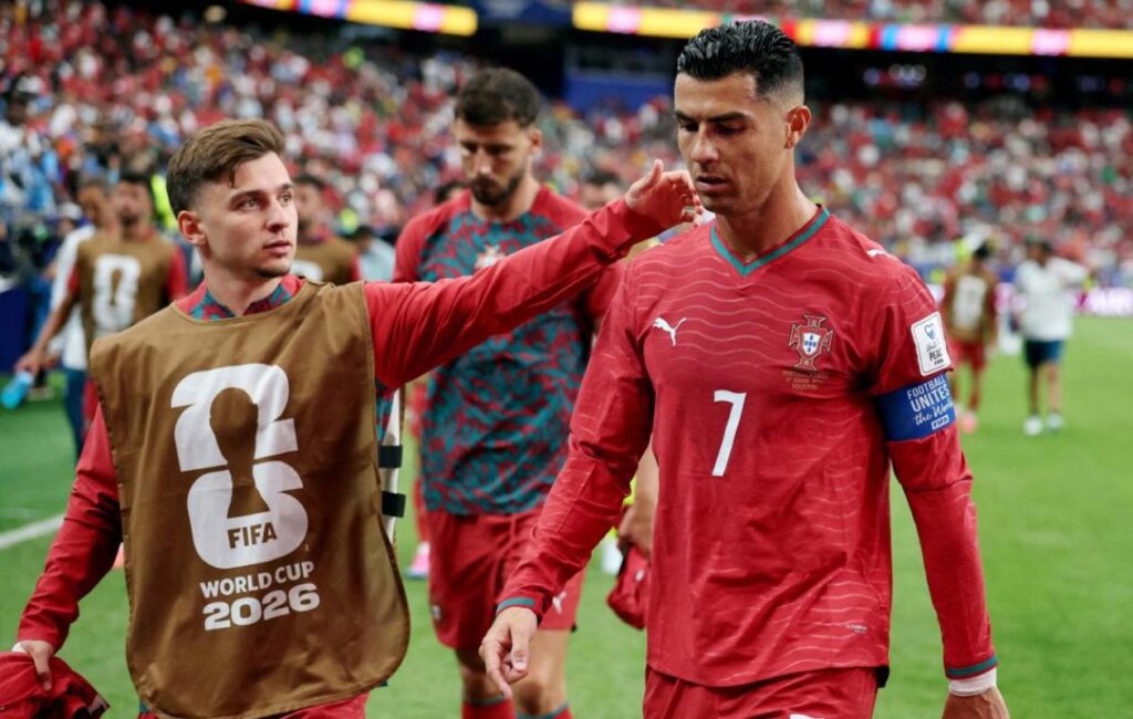 « Nous n’avons pas l’obligation de lui passer le ballon » : Cristiano Ronaldo au cœur d’une nouvelle polémique