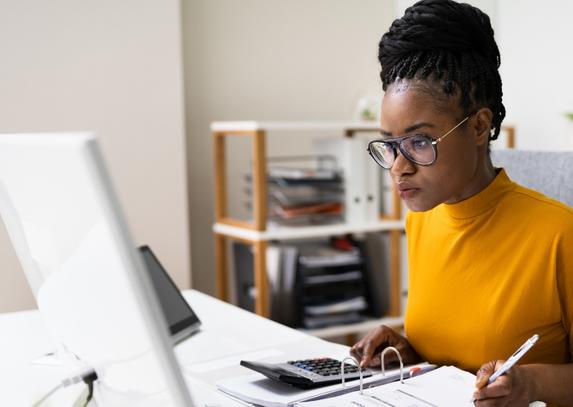 Lomé : une entreprise recrute une assistante comptable