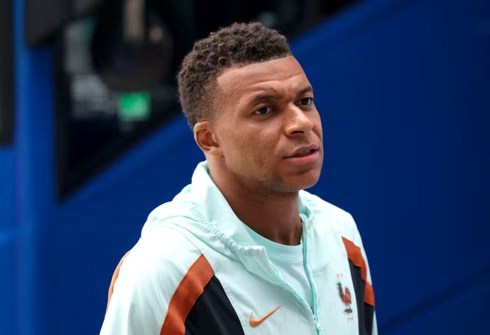 Kylian Mbappé visé par un projet d’enlèvement en France