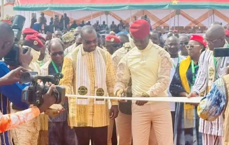 Burkina Faso : la première raffinerie d’or du pays inaugurée par Ibrahim Traoré