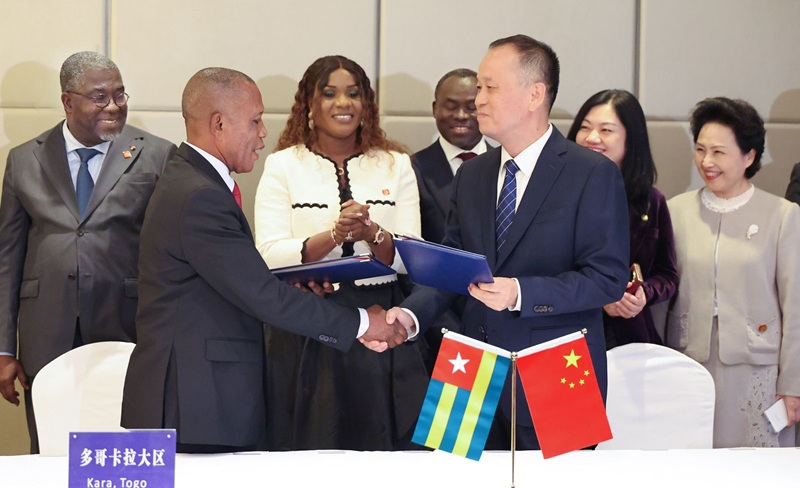 Chine : Ce que nous savons de la visite du centre d’agriculture intelligente de Faure Gnassingbé dans le Shaanxi